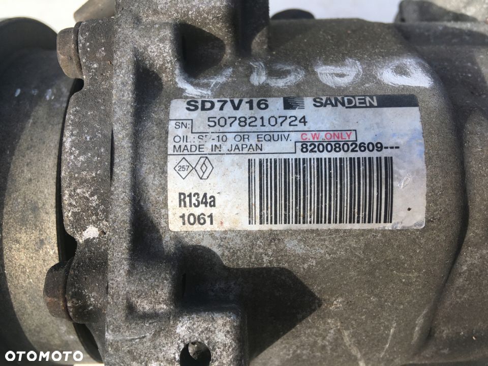 Sprężarka klimatyzacji Dacia Logan Duster CLIO - 2