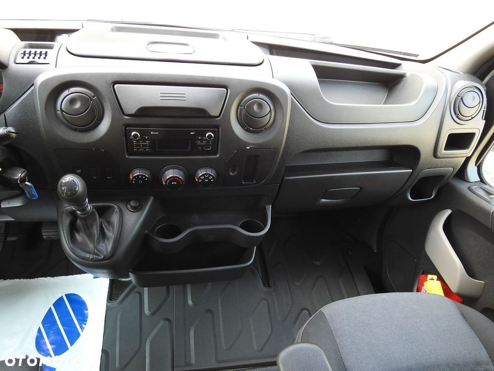 Renault MASTER PLANDEKA 8 PALET WEBASTO KLIMATYZACJA TEMPOMAT PNEUMATYKA  170KM - 33