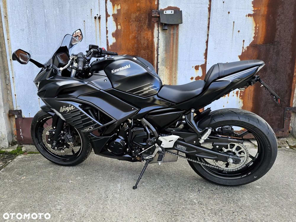 Kawasaki Ninja - 4