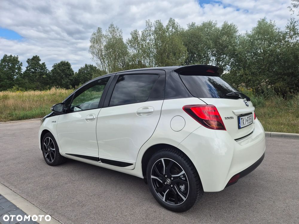 Toyota Yaris 1.5 VVT-i Selection - 4