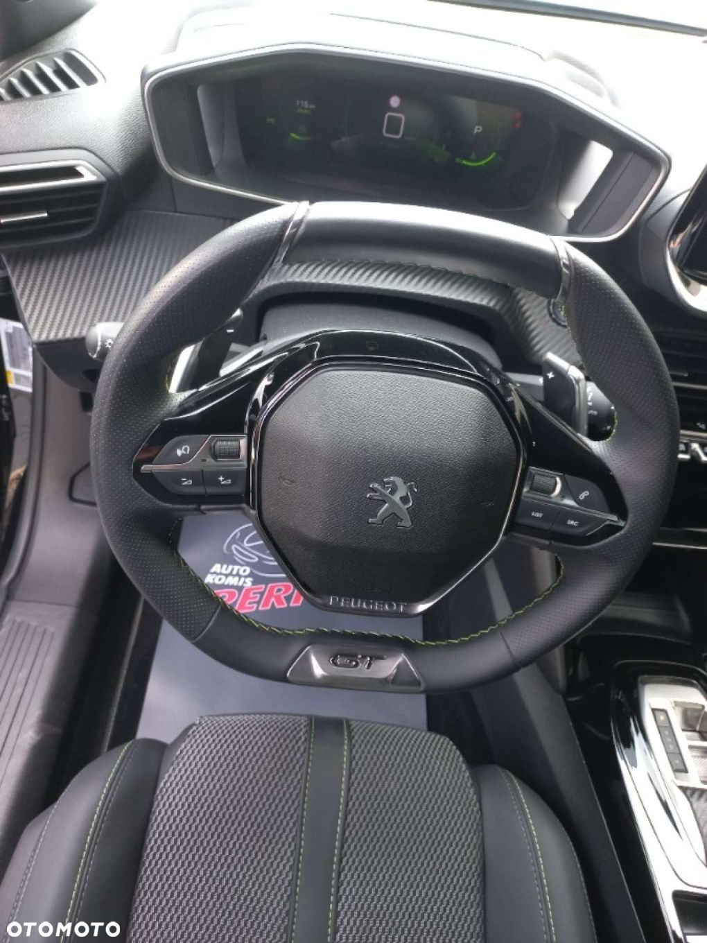 Peugeot 2008 - 12