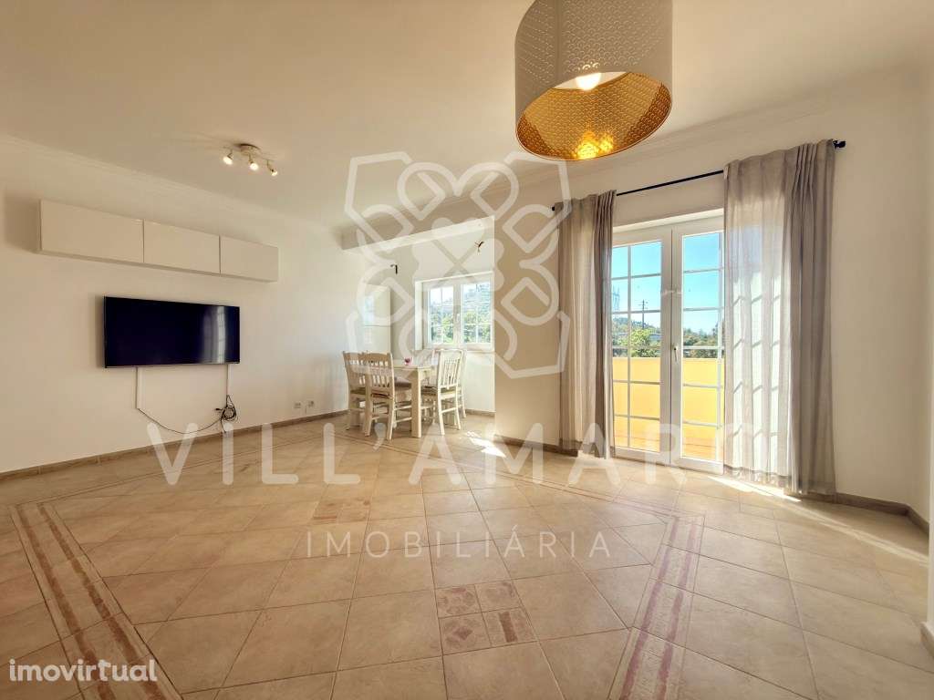 Apartamento T3 com Varanda, Arrecadação e Parqueamento - Grande imagem: 2/29