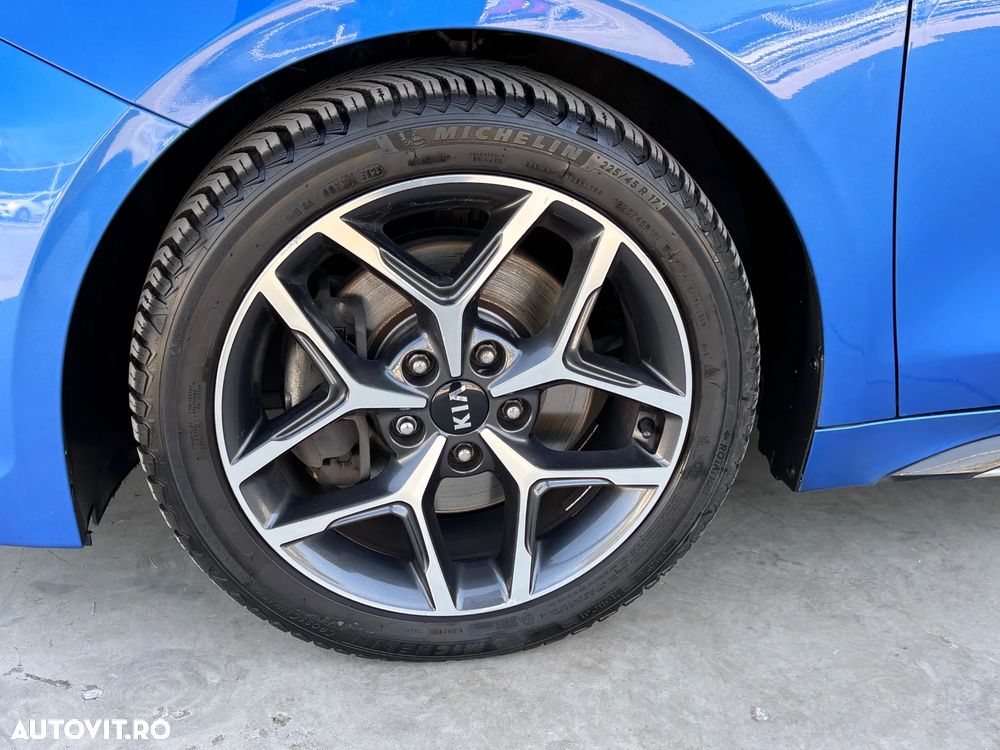 Kia Pro Ceed 1.5 T-GDI 7DCT GT Line - 12