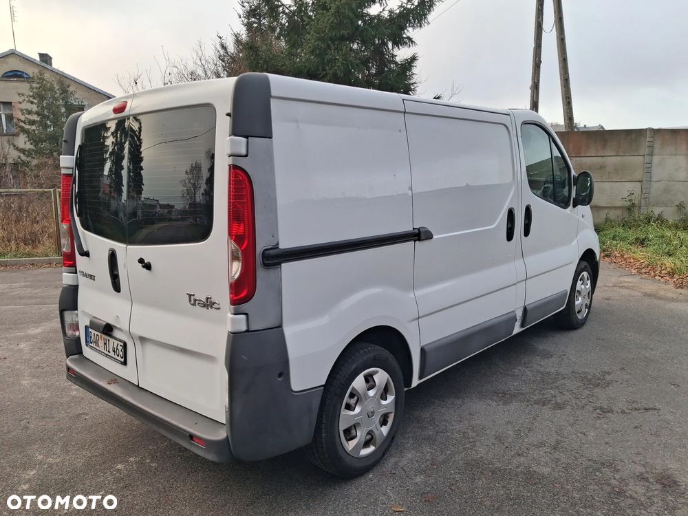 Renault Traffic - 4