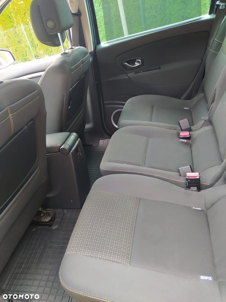Renault Scenic - 8