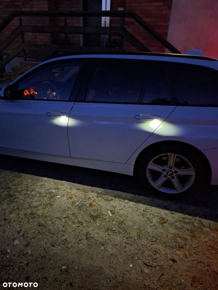 BMW Seria 3 318d Modern Line - 17