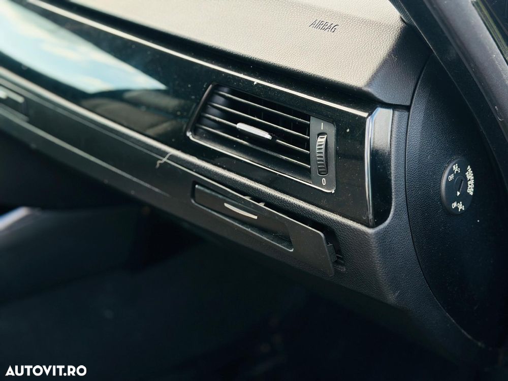 BMW Seria 3 320d Aut. - 15