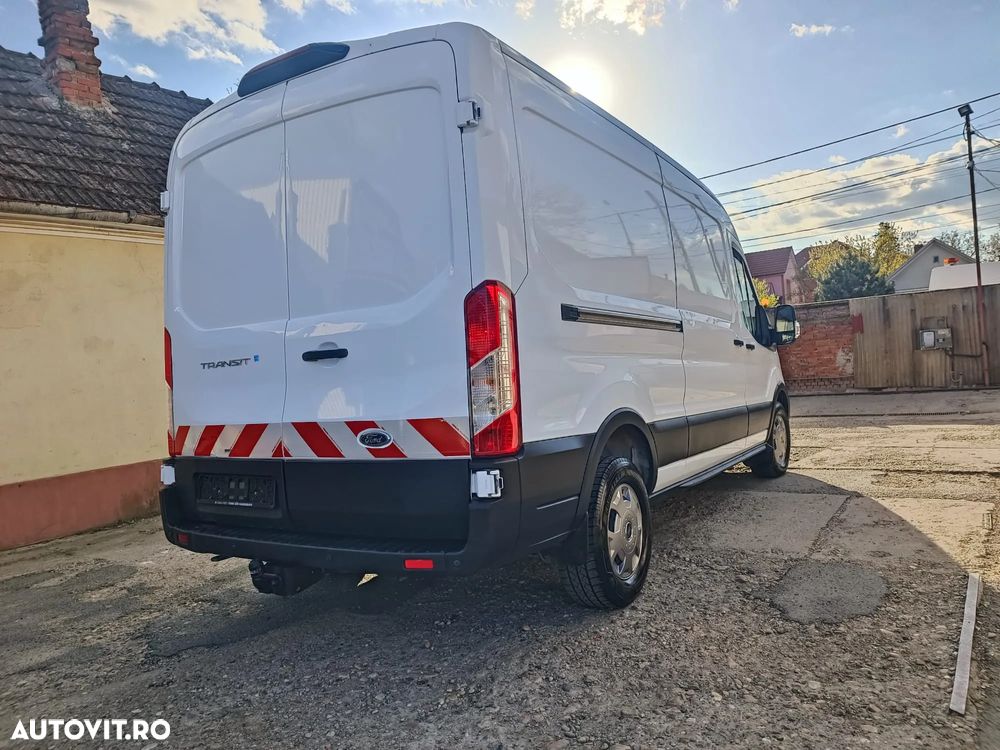 Ford Transit Mk8 - 4