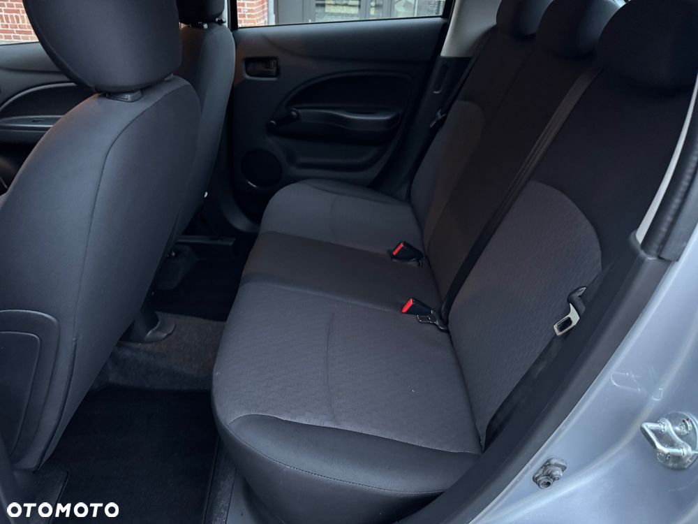 Mitsubishi Space Star - 13