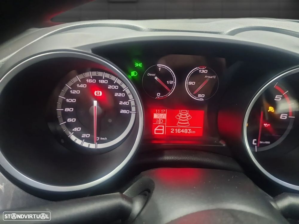Alfa Romeo Giulietta 1.6 JTDm Distinctive - 11