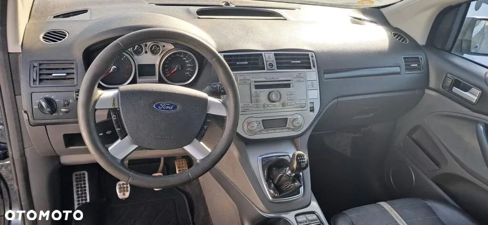 Ford Kuga 2.0 TDCi Titanium - 9