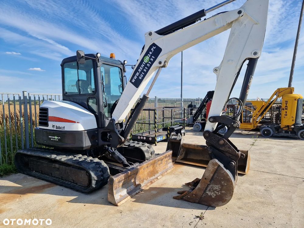 Bobcat E 45 jak Kubota Cat Wacker R361 - 1