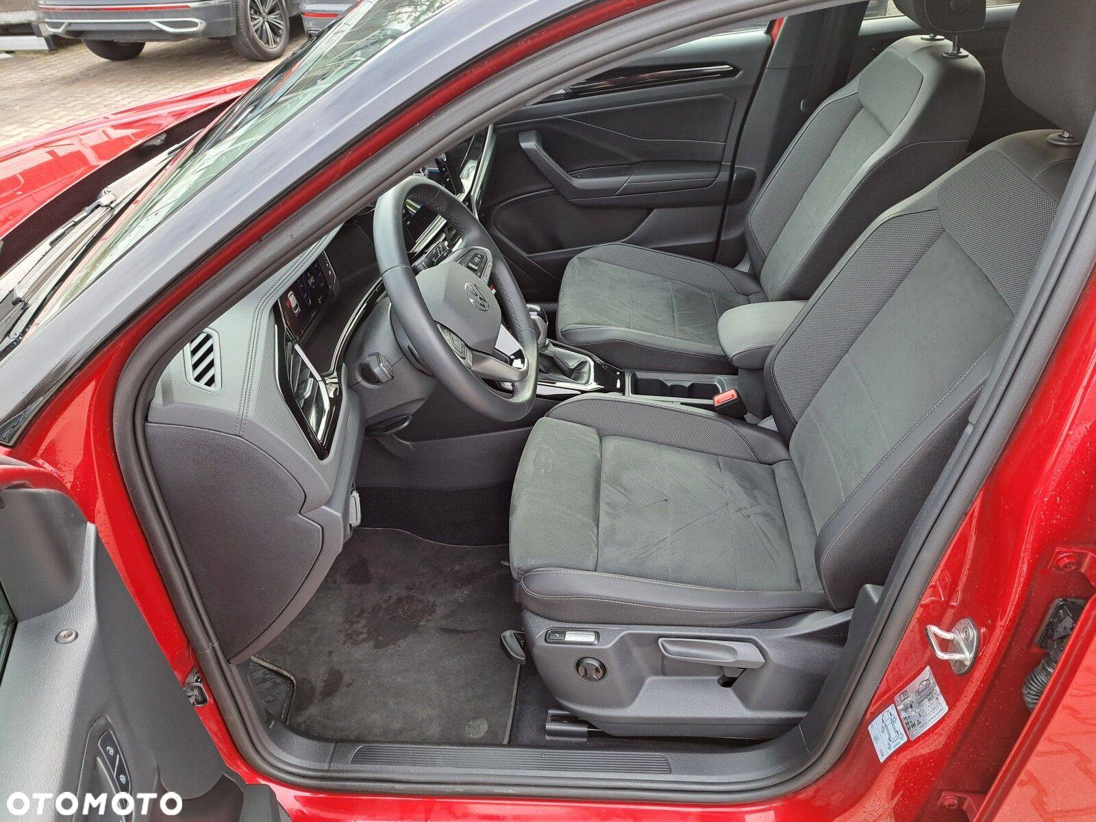 Volkswagen T-Roc 1.5 TSI Style DSG - 23
