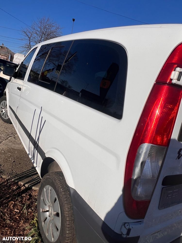 Mercedes-Benz Vito 113 CDI Kompakt Mixto - 12