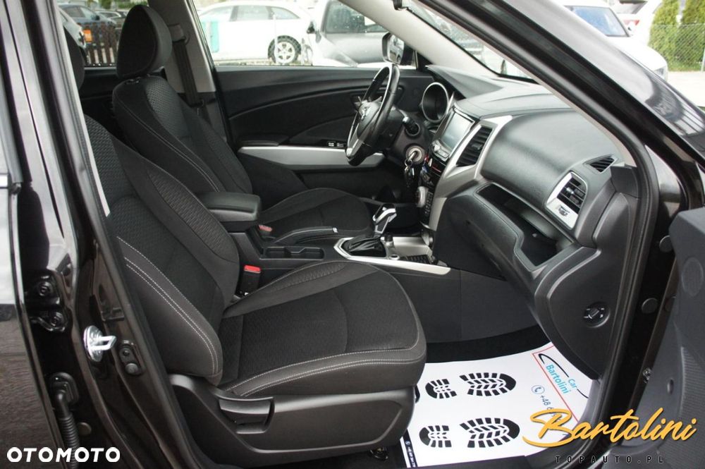 SsangYong/KGM Tivoli - 12