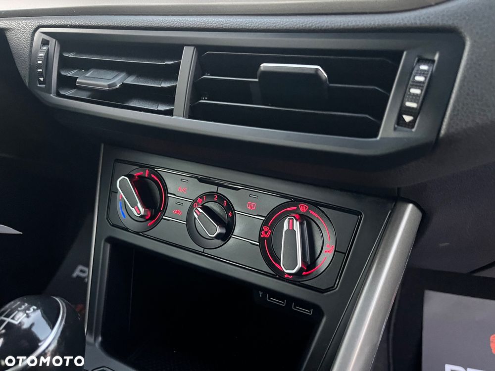 Volkswagen Polo - 10