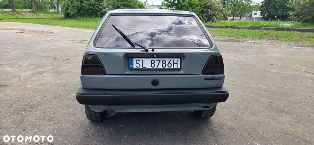 Volkswagen Golf 1.6 CL - 6