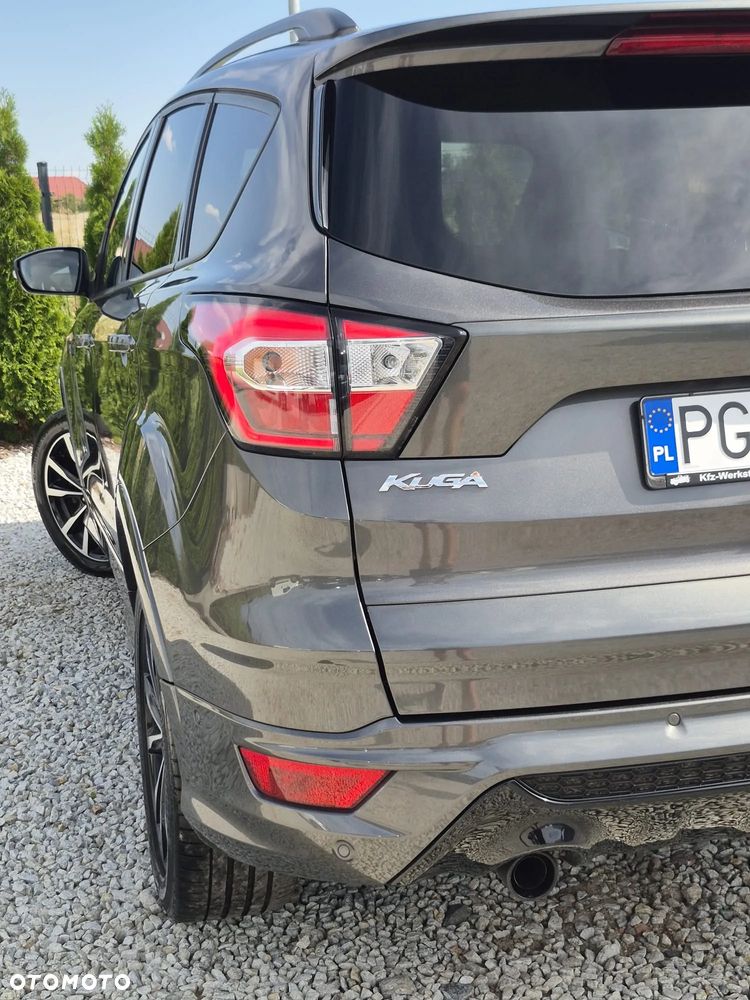 Ford Kuga 2.0 TDCi 4x4 ST-Line - 14
