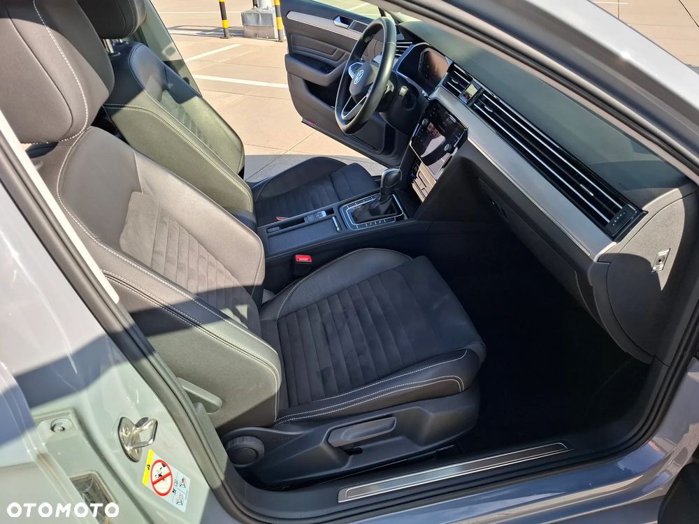 Volkswagen Passat Variant 1.5 TSI EVO Elegance DSG - 30