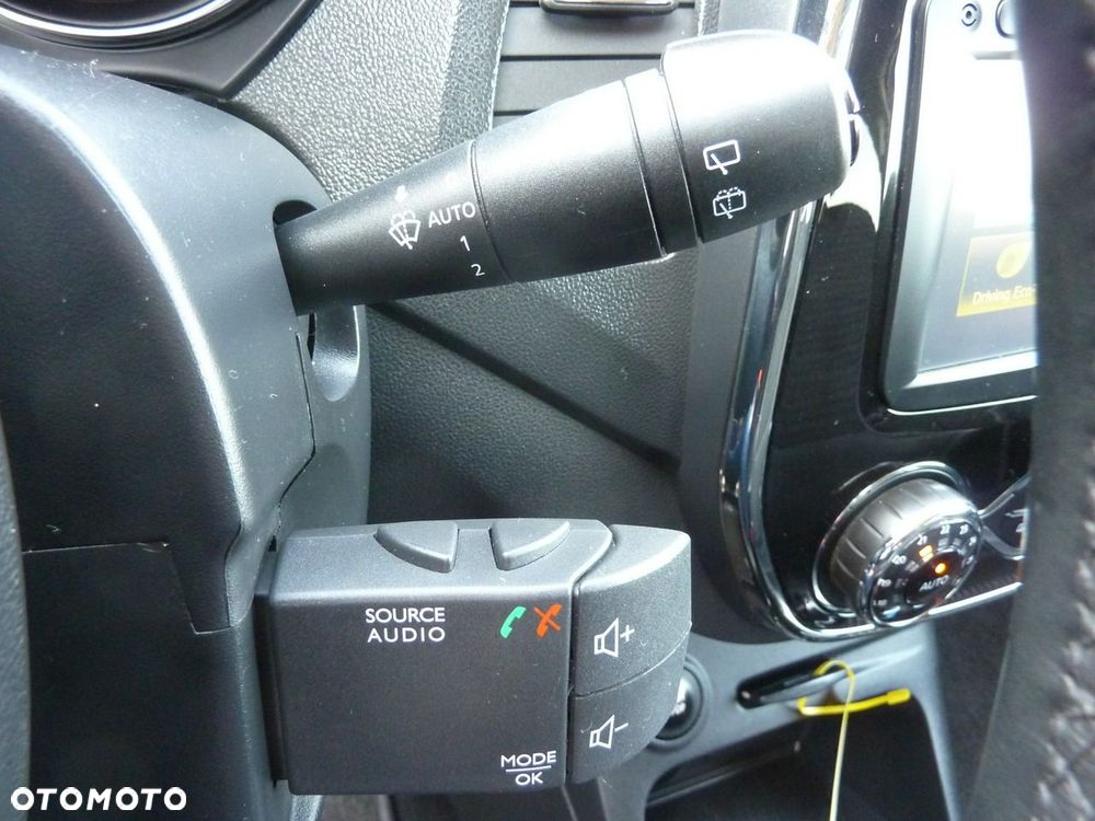 Renault Captur - 32