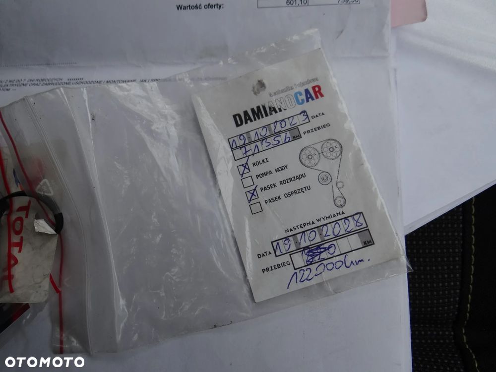 Citroën C3 Pure Tech 82 SHINE - 32