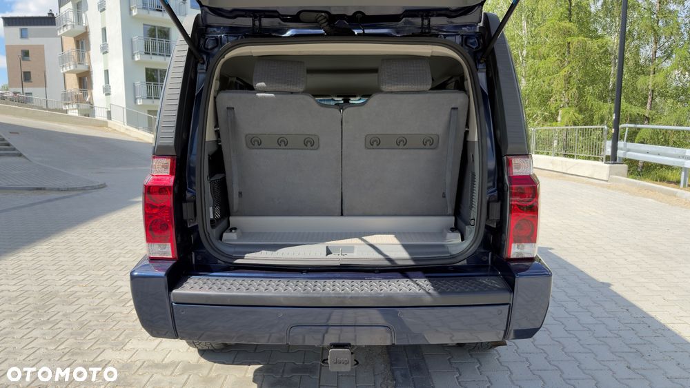 Jeep Commander 3.7 V6 - 8