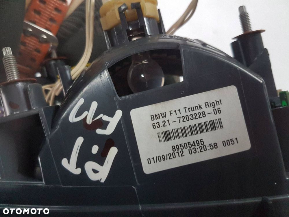 BMW 5 F11 09-13r LAMPA LED KLAPY PRAWA TYŁ 7203228 - 4