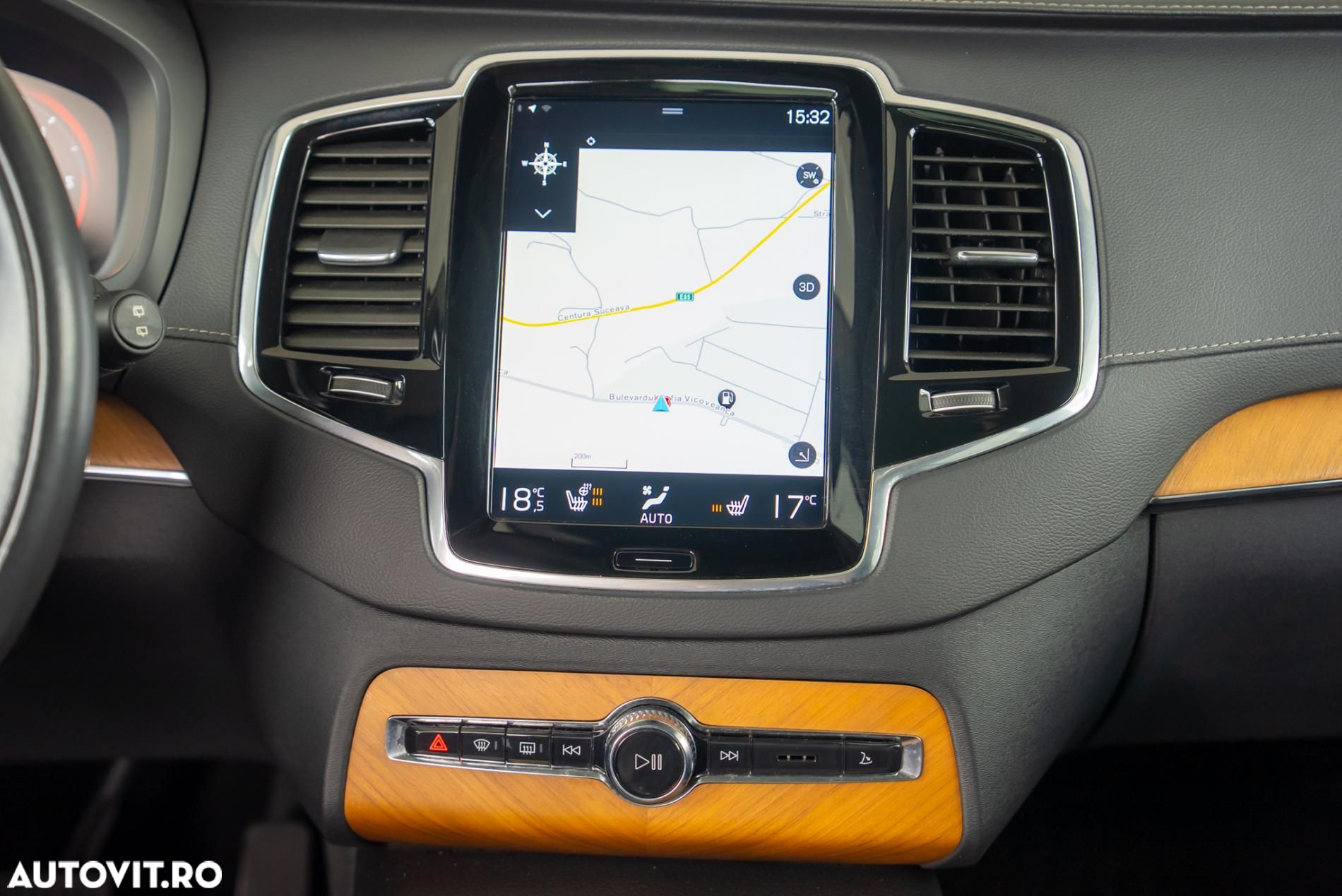 Volvo XC 90 - 13