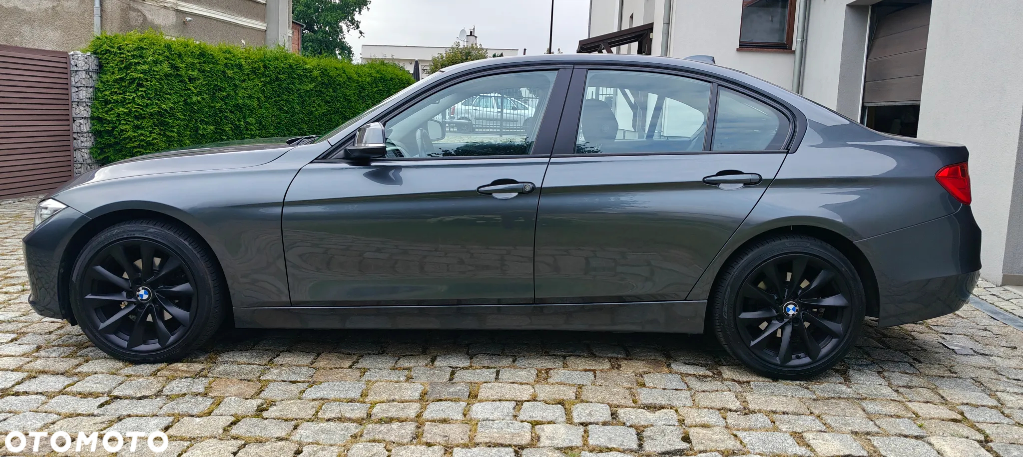 BMW Seria 3 318d - 3