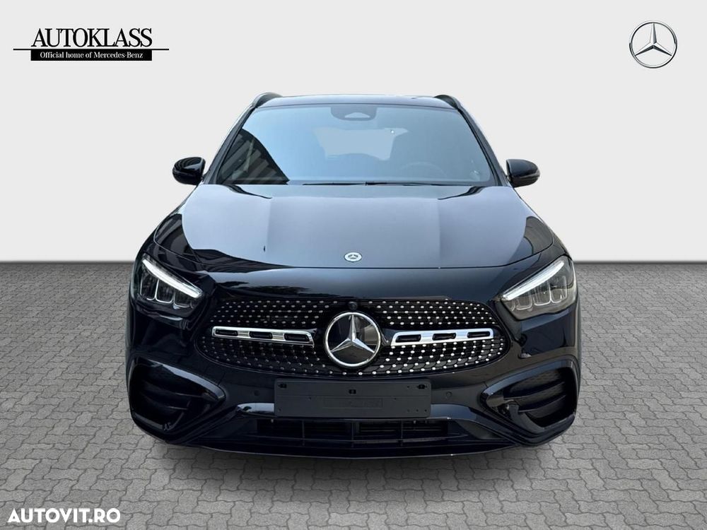 Mercedes-Benz GLA - 9