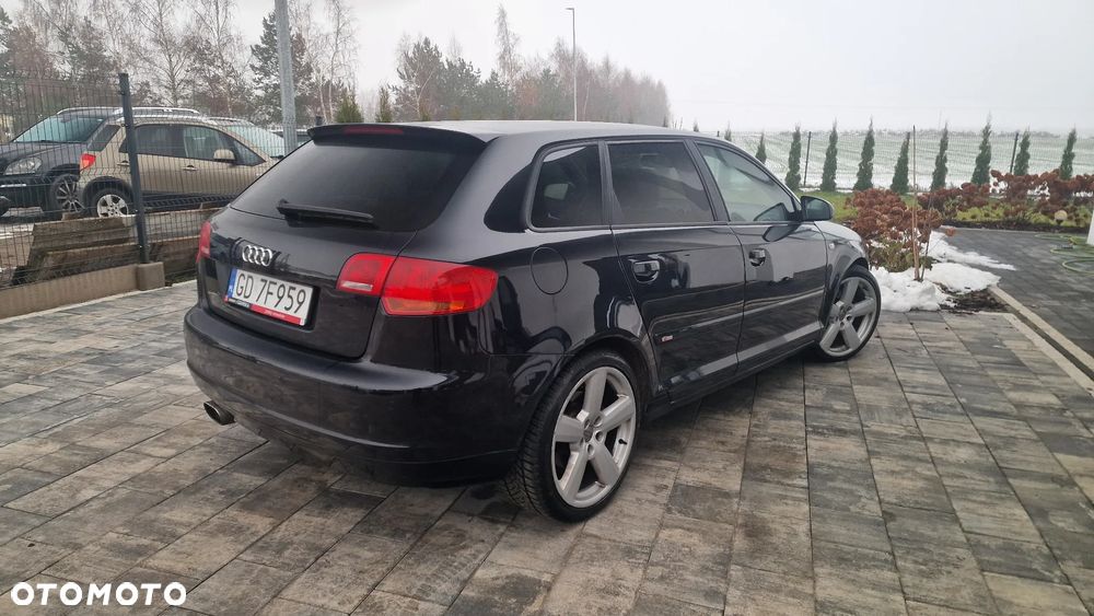 Audi A3 Sportback 2.0 TDI DPF quattro S line Sportpaket - 15