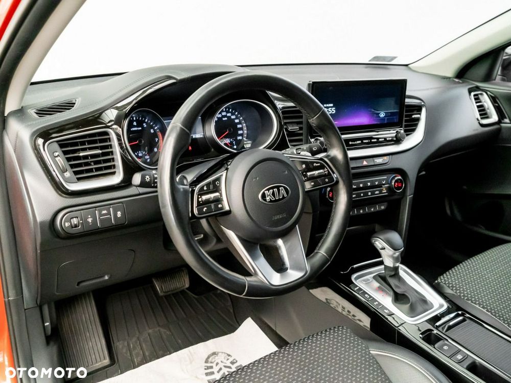 Kia XCeed 1.6 T-GDI L Business Line DCT - 21