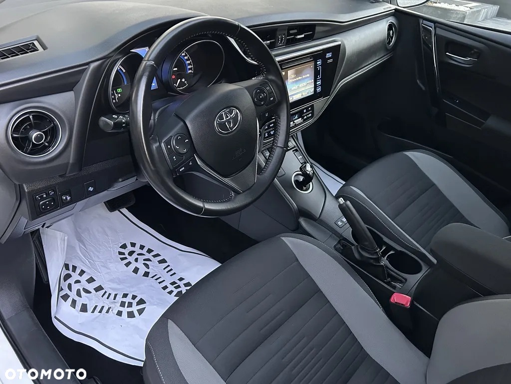 Toyota Auris - 20