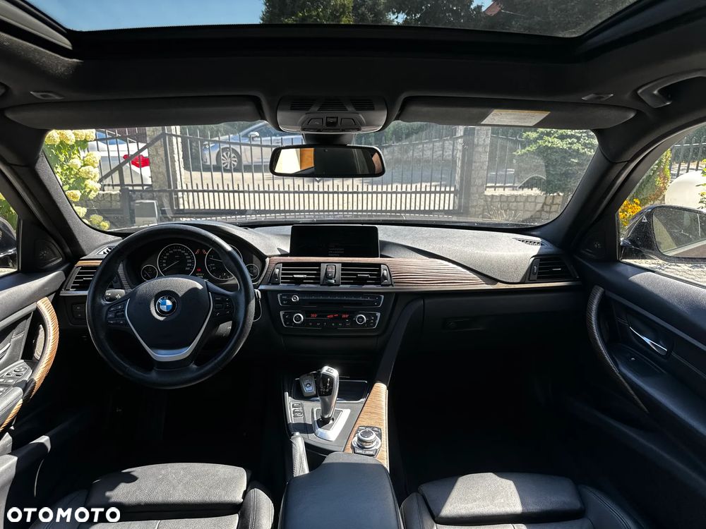 BMW Seria 3 320d Touring Sport-Aut Modern Line - 23