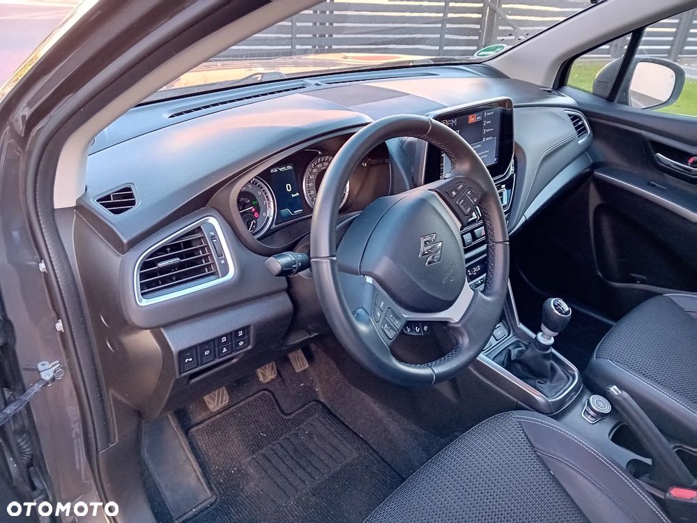 Suzuki SX4 S-Cross 1.4 SHVS Premium Plus SP 4WD - 21