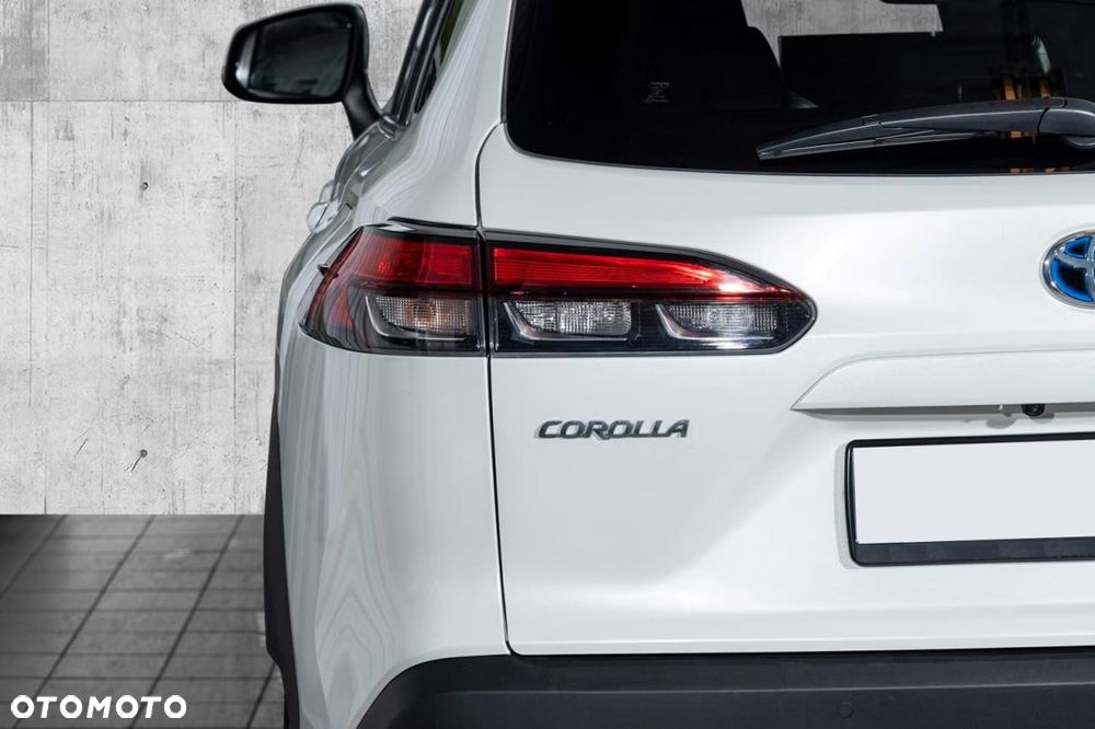 Toyota Corolla Cross 2.0 Hybrid Executive - 29
