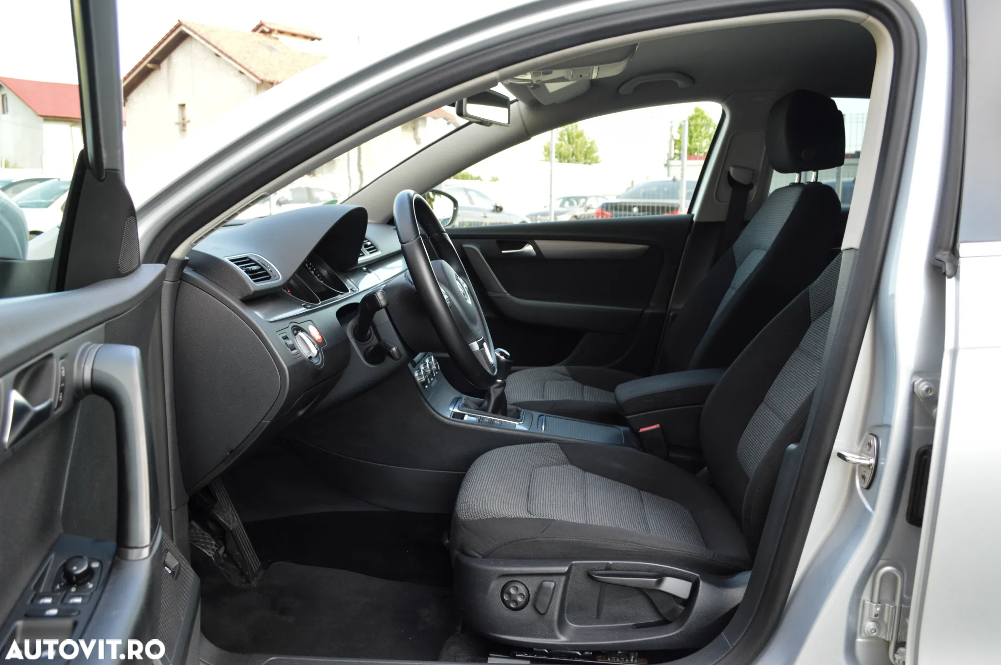 Volkswagen Passat 1.4 TSI BlueMotion Technology Comfortline - 23