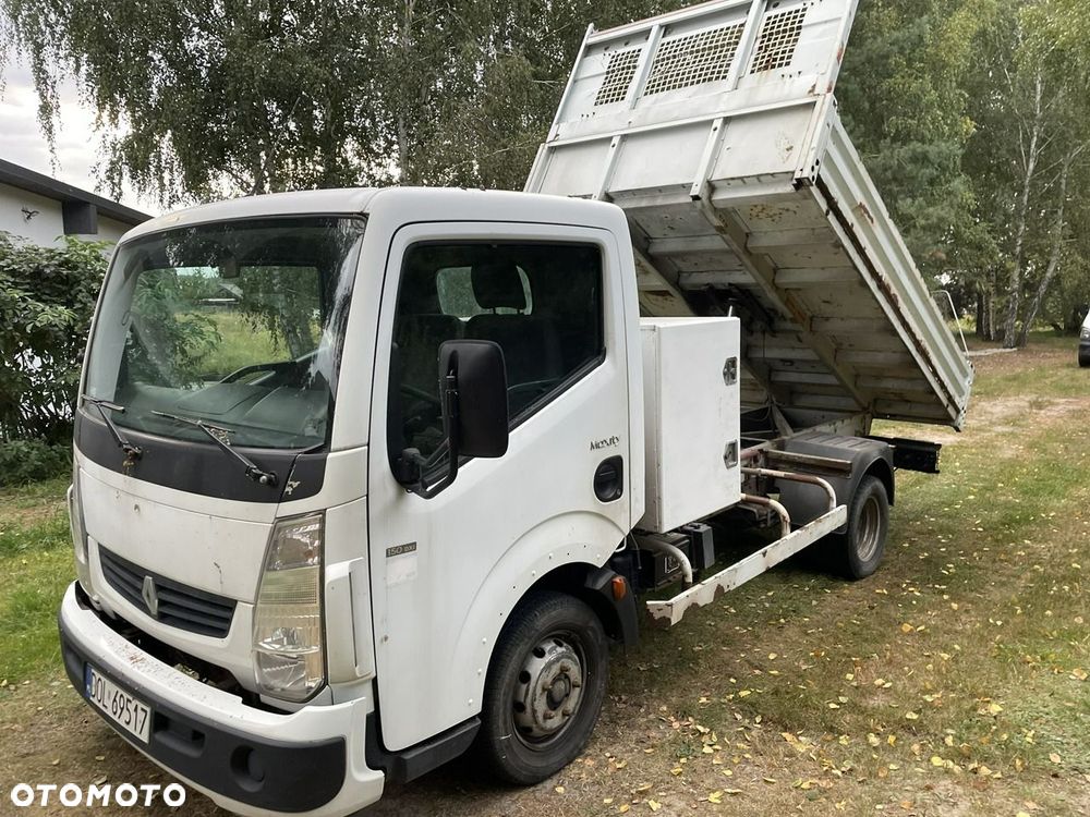 Renault Maxity - 2