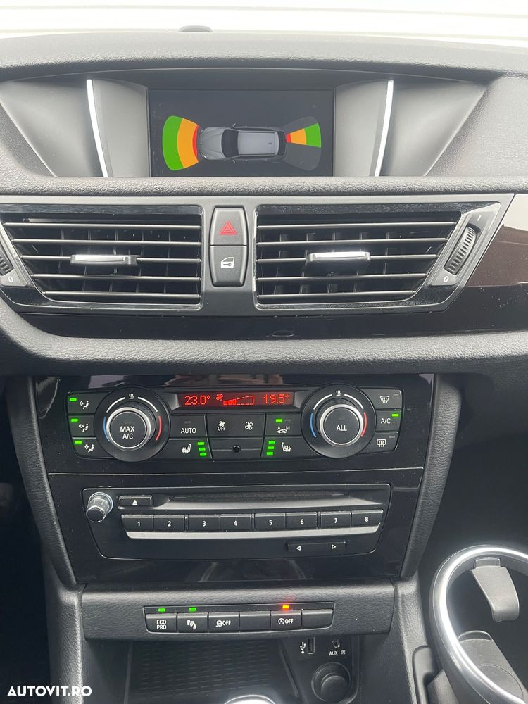 BMW X1 sDrive20d Aut. xLine - 30