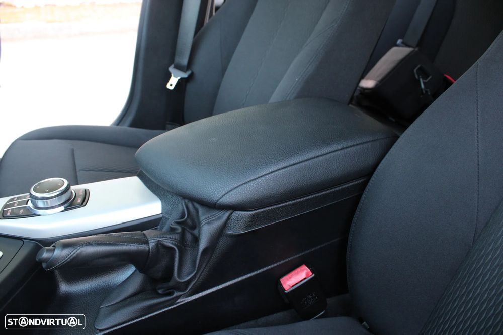 BMW 116 d Advantage Auto - 19