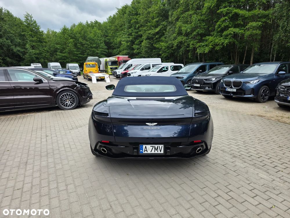Aston Martin DB11 - 5