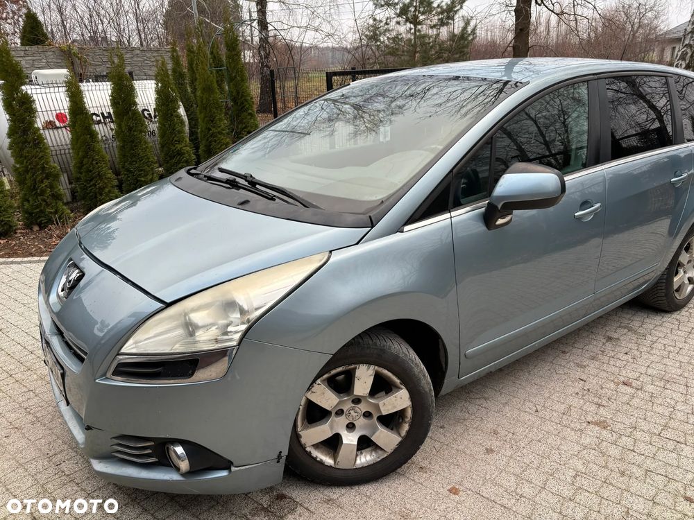 Peugeot 5008 - 16
