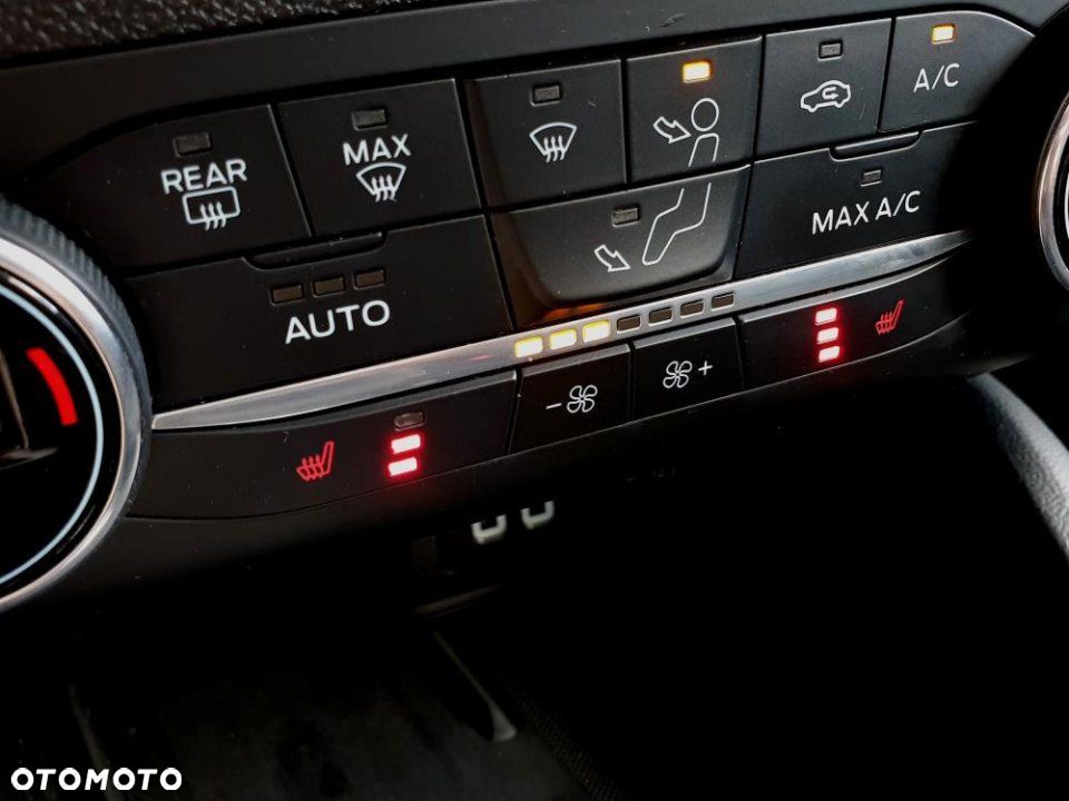 Ford Focus - 32
