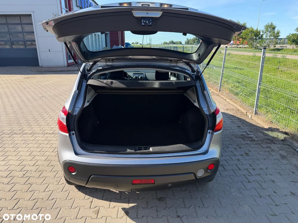 Nissan Qashqai 2.0 dCi DPF acenta - 11