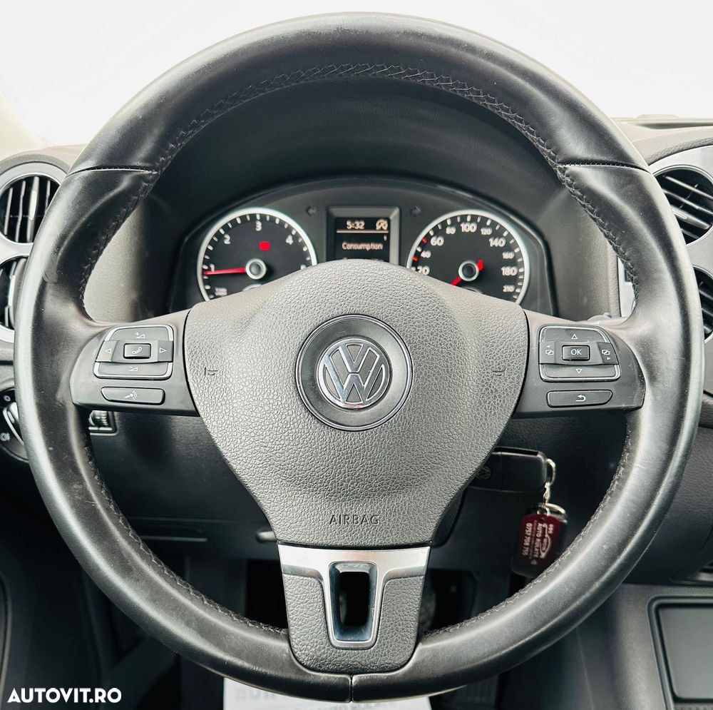 Volkswagen Tiguan 2.0 TDI DPF BlueMotion Technology Trend & Fun - 30