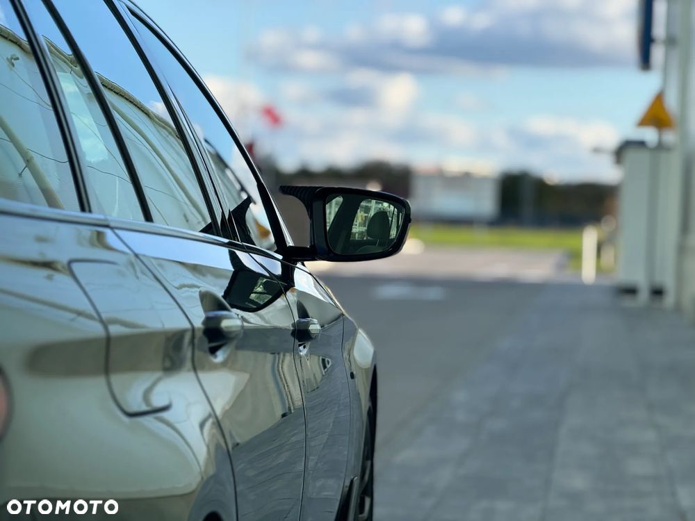 BMW Seria 5 520d xDrive M Sport sport - 33