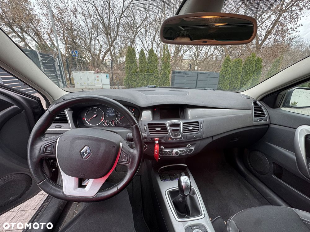 Renault Laguna dCi 150 FAP Start-Stop Dynamique - 18