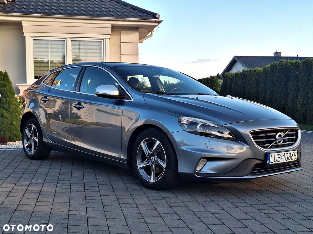 Volvo V40 2015 photo 2