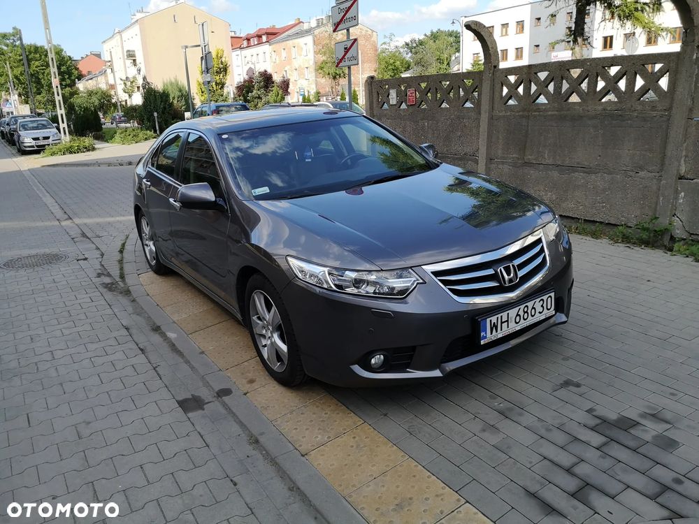 Honda Accord 2.0 Executive - 1