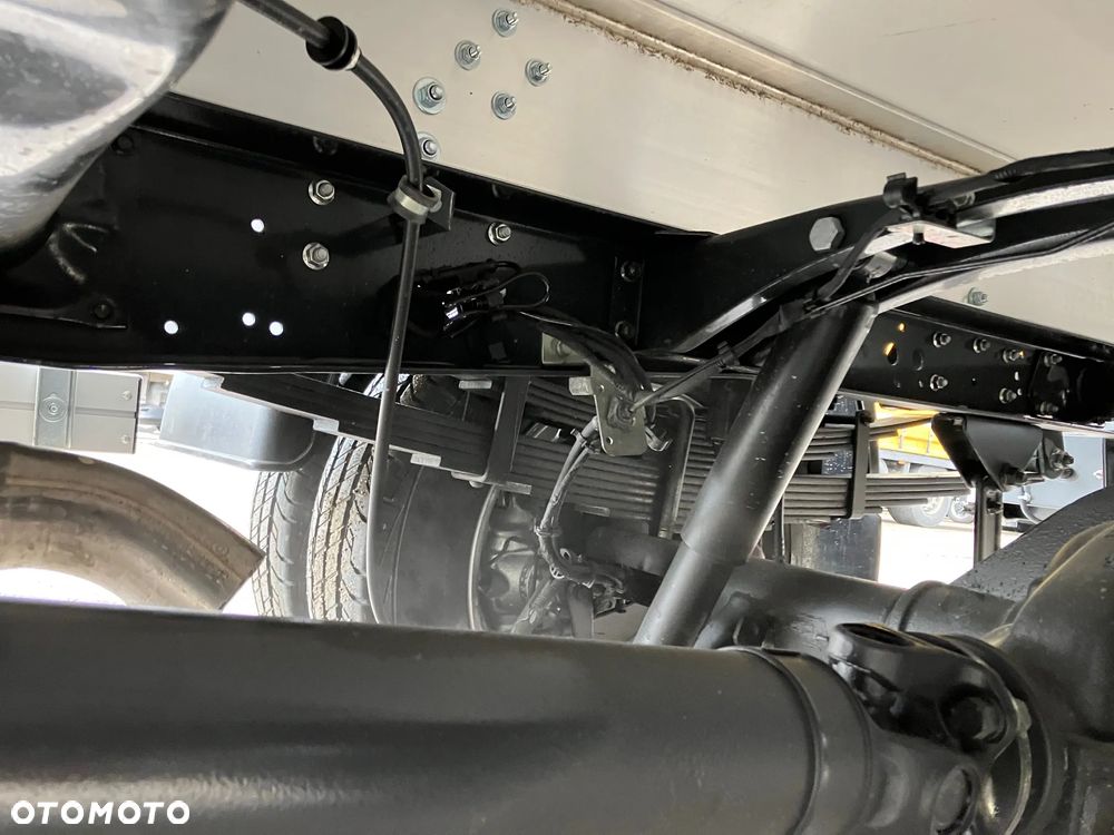 Iveco 3.0 Daily 35C16 chłodnia Zanotti - 13